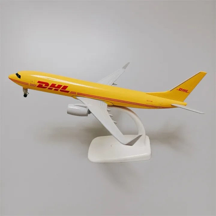 ba8dbe44-4096-4a01-aa13-c4cc30cc1c50 aéronef md 11, avion en métal moulé sous pression, échelle 1/250 ,20cm